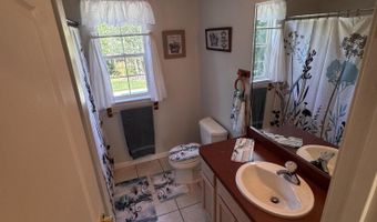 14 Williams St, Barnegat, NJ 08005