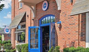 5600 Surrey Ct, Alpharetta, GA 30009