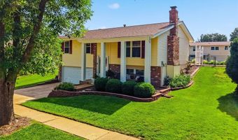 254 Village Mead Dr, Ballwin, MO 63021