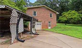 153 Shady Ln, Advance, NC 27006