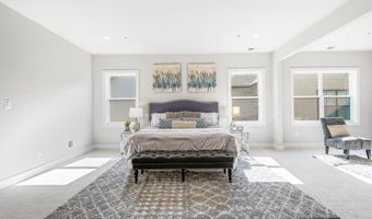6908 GREYSWOOD Rd, Bethesda, MD 20817