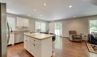 78 Bellevue Dr, Coventry, CT 06238