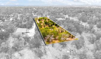 703 Falling Leaves Dr, Adkins, TX 78101