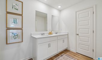 340 CREEK BEND Ln, Alabaster, AL 35007