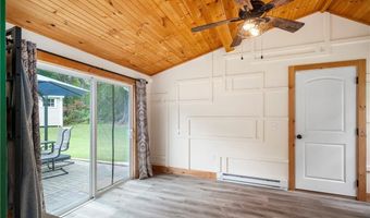 96 Dexter Rd, Scituate, RI 02857