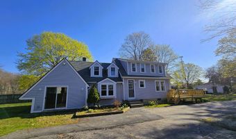 35 Meadow Rd, Clinton, CT 06413