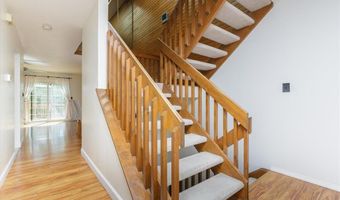 640 Painted Vista Dr, Ballwin, MO 63021