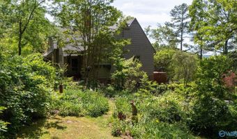 33 Sunset Dr, Anniston, AL 36207