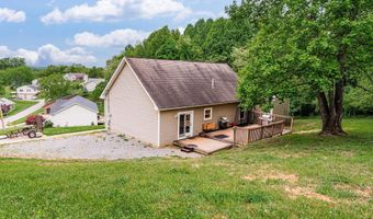 1457 Parkside Dr, Fairmont, WV 26554