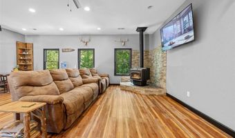 7572 Best Ln, Alhambra, IL 62001