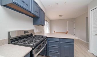 3212 Lockridge Dr, Ann Arbor, MI 48108