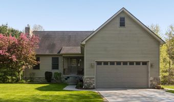 6527 Genaw Rd, Algonac, MI 48001