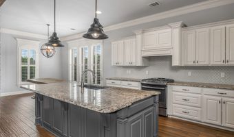 301 Newport Ln, Benton, LA 71006