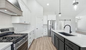 2023 Approach Dr, Auburn, IN 46706
