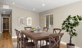 7226 San Bartolo St 204, Carlsbad, CA 92011