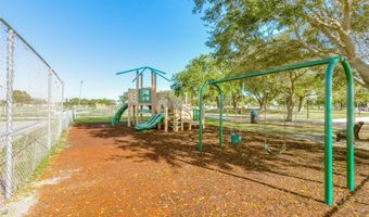 859 Tamarind Cir, Barefoot Bay, FL 32976