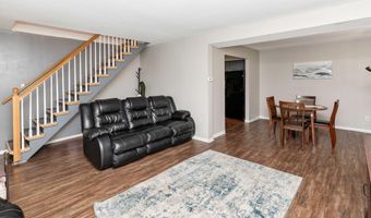 610 5th Ave, Altoona, IA 50009