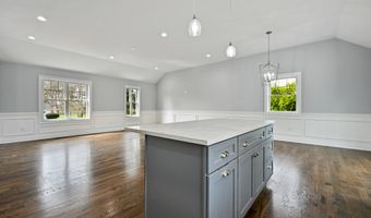 01 Sunrise Rd, Danbury, CT 06811