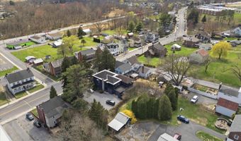 144 W MAIN St, Adamstown, PA 19501