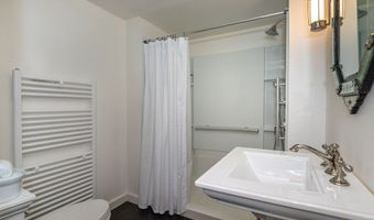 13 Prospect St, Canaan, CT 06031