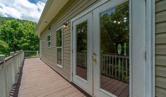 1044 Shell Stand Rd, Almond, NC 28702