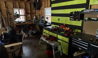 28 Cambridge Ct, Anderson, IN 46012