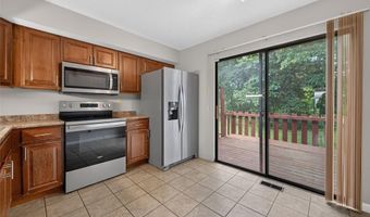 2358 Hidden Meadow Ln, Ballwin, MO 63021