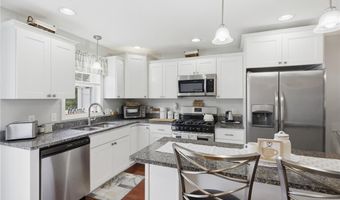 100 Woodlawn Ave 3, North Providence, RI 02904