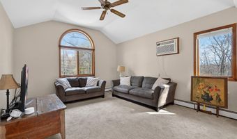 11 Kent Rd, Airmont, NY 10952
