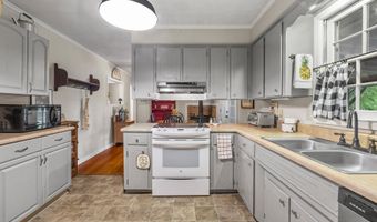 227 Ferndale Dr, Boiling Springs, SC 29316