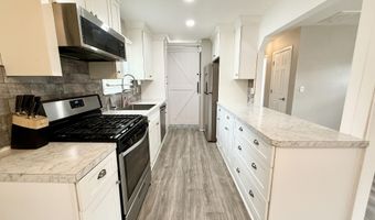 33 Anchorage Blvd, Bayville, NJ 08721