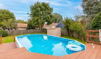 25 Woodbine St, East Providence, RI 02915