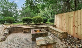 3833 Sunview Dr NW, Acworth, GA 30101