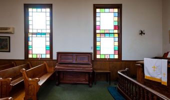 926 Province Line Rd, Allentown, NJ 08501