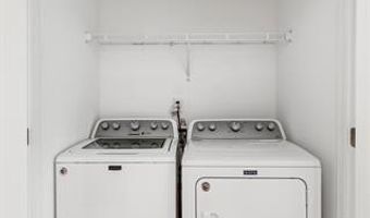 2769 Ashcombe Dr, Ann Arbor, MI 48105
