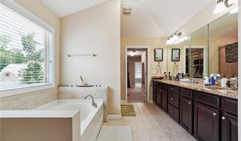915 Elmsbrook Ln, Alpharetta, GA 30004