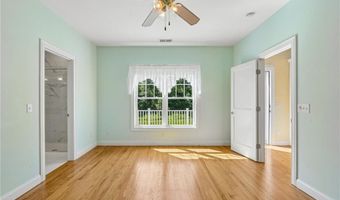 221 Wickford Ct 221, North Kingstown, RI 02852