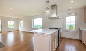 289 Northrop St, Bridgewater, CT 06752