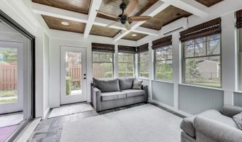 1608 N Douglas Ave, Arlington Heights, IL 60004
