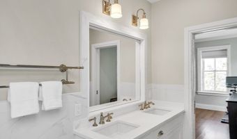 284 Bunker Hill St 4, Boston, MA 02129