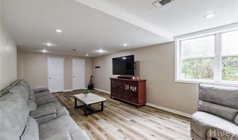 124 Pin Oak Ct, Athens, GA 30606