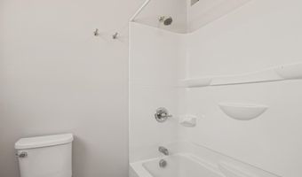 41 Parker St, Bangor, ME 04401