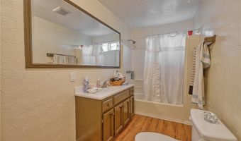 850 W 132nd St, Compton, CA 90222