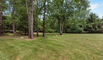2086 Valleyview Dr, Ann Arbor, MI 48105