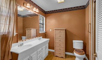 14231 Woodland Hills Dr, Biloxi, MS 39532