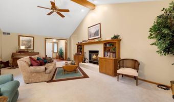 1114 Packard PL Pl, Auburn, IN 46706