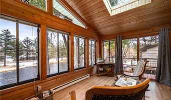 607 Cross Ave S, Amery, WI 54001