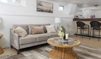 83 Vincent Ave, North Providence, RI 02904