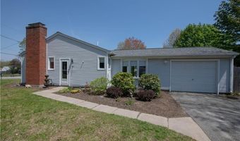 1 Knollwood Dr, Cumberland, RI 02864