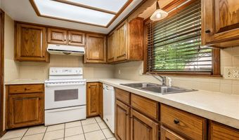 35 Fenchurch Dr, Bella Vista, AR 72715